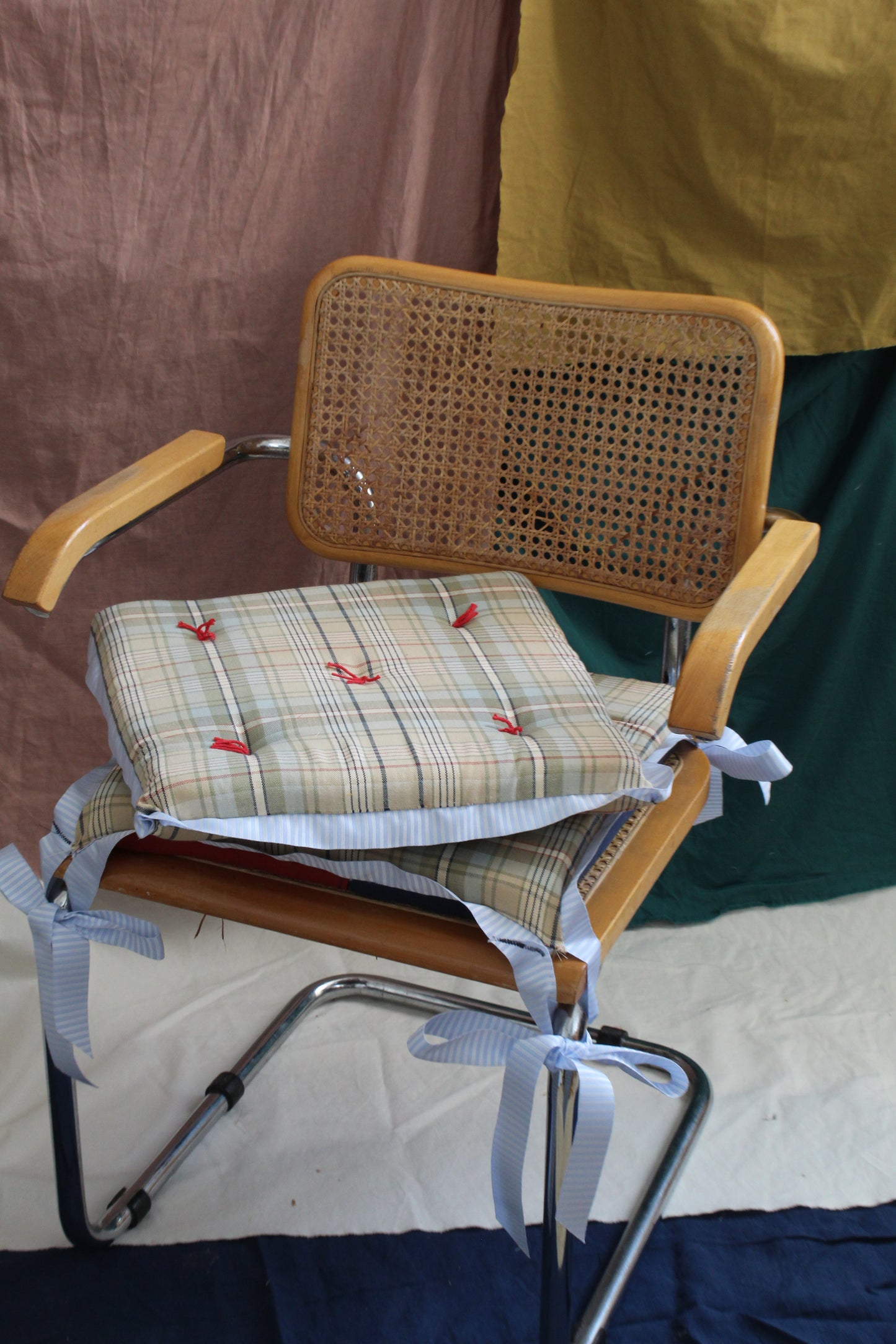 Floor / Seat Cushion
